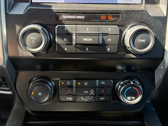 Used 2020 Ford F250 XLT w/ XLT Premium Package AWD/4WD image 26