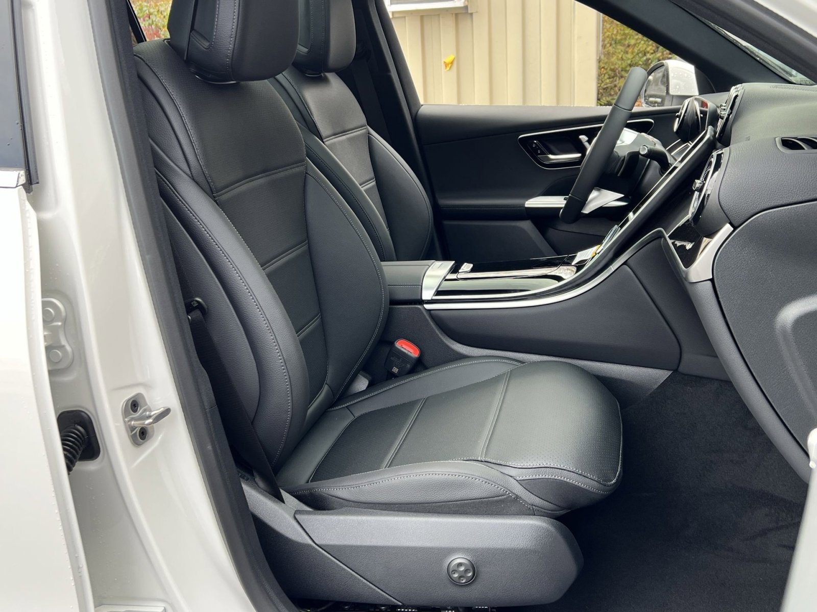 New 2026 Mercedes-Benz GLC 300 4MATIC image 26