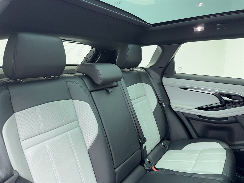 Used 2023 Land Rover Range Rover Evoque R-Dynamic SE image 49