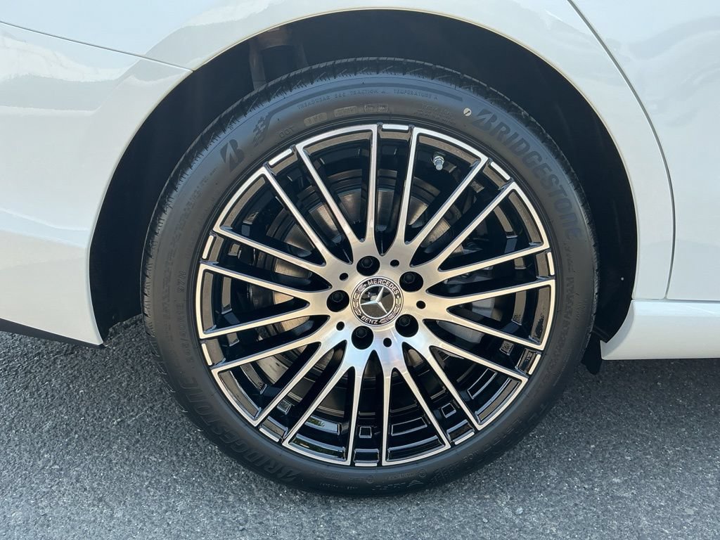 New 2026 Mercedes-Benz C 300 4MATIC Sedan image 8