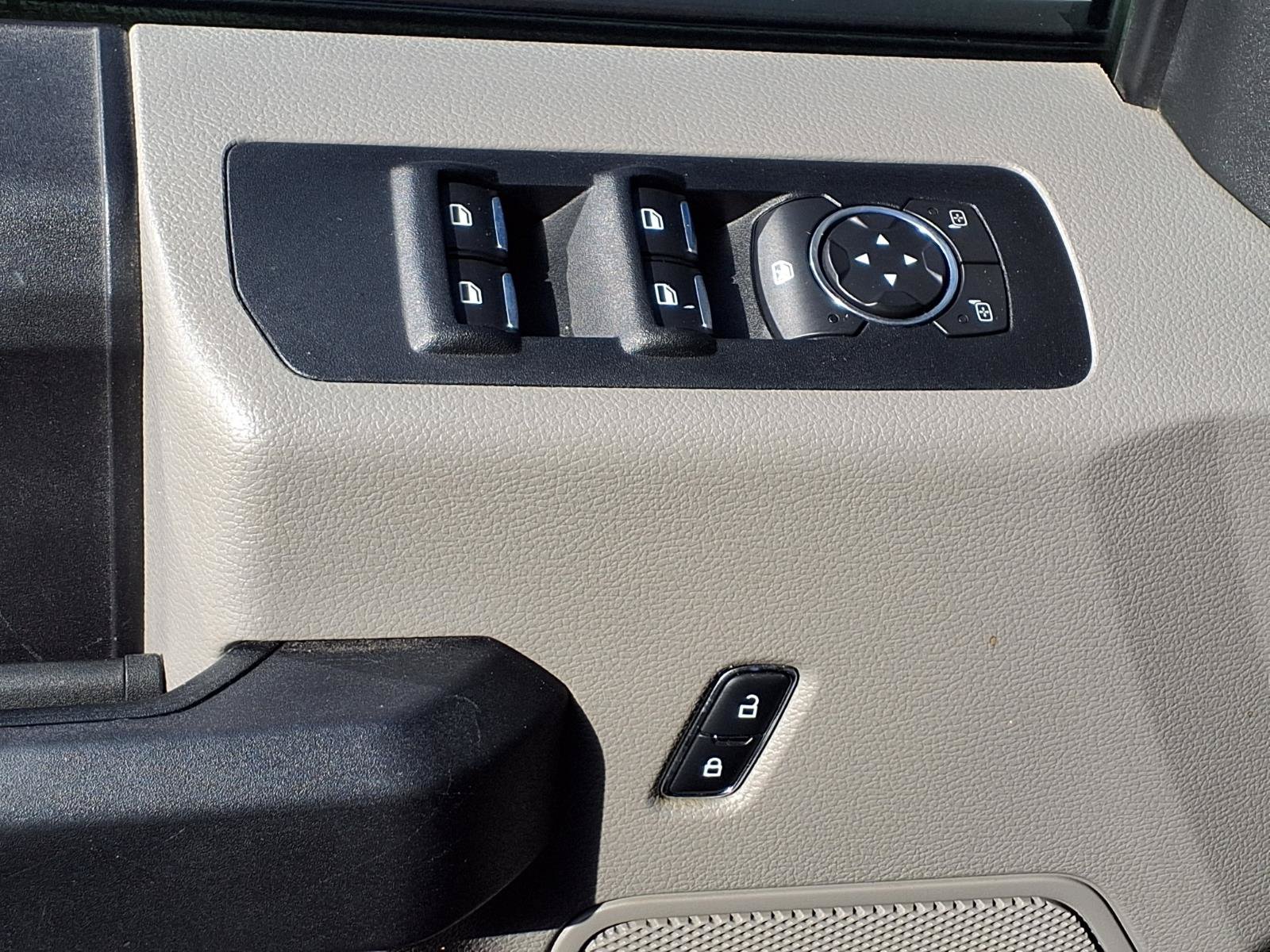 Used 2016 Ford F150 XL w/ Equipment Group 101A Mid RWD image 14