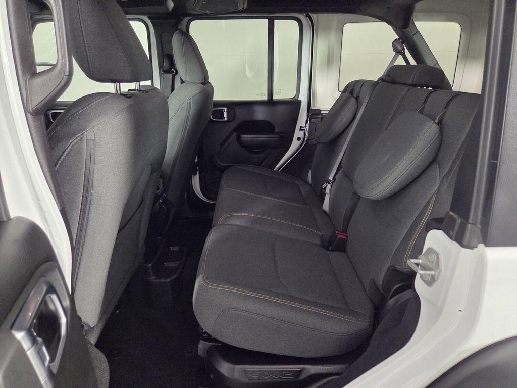 Certified 2025 Jeep Wrangler Willys image 24