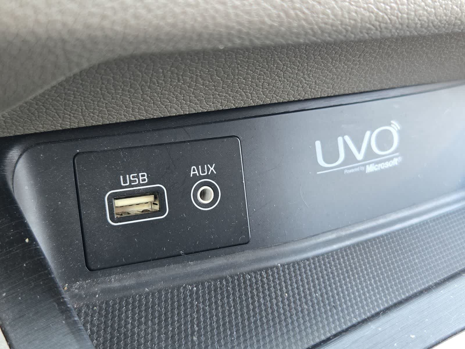 Used 2015 Kia Sedona LX w/ LX Convenience Package FWD image 31