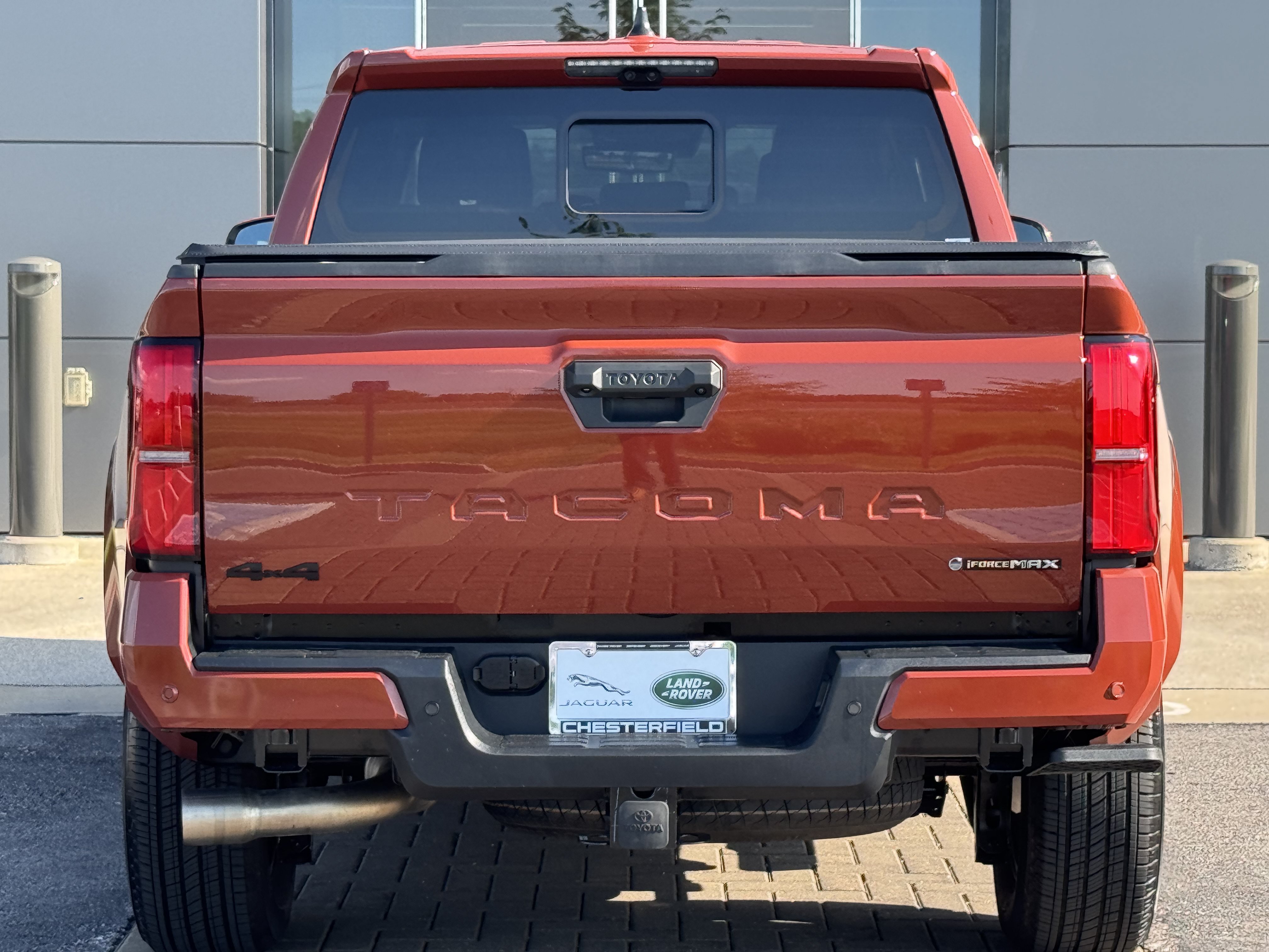 Used 2025 Toyota Tacoma TRD Sport w/ TRD Sport Premium Package AWD/4WD image 7