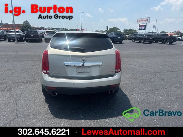 Used 2016 Cadillac SRX Luxury w/ Driver Awareness Package AWD/4WD image 4