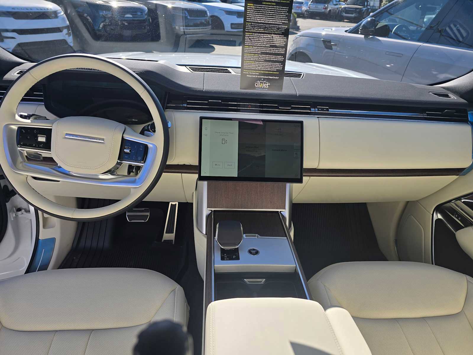 New 2025 Land Rover Range Rover SE image 25