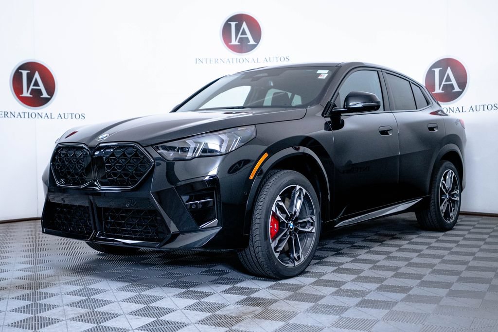 New 2026 BMW X2 xDrive28i w/ Technology Package AWD/4WD image 3