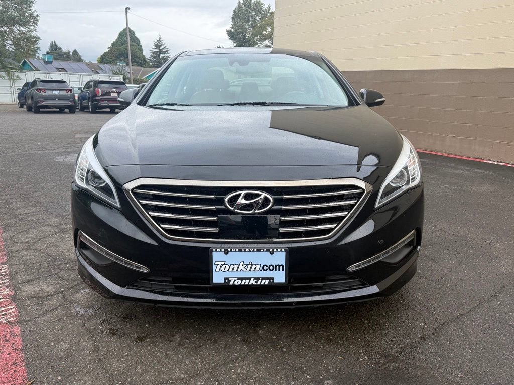 Used 2015 Hyundai Sonata Limited w/ Option Group 06 FWD image 12