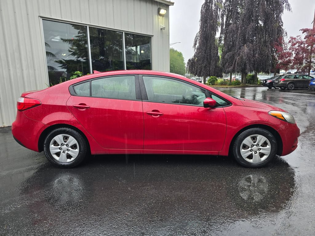 Used 2016 Kia Forte LX FWD image 3