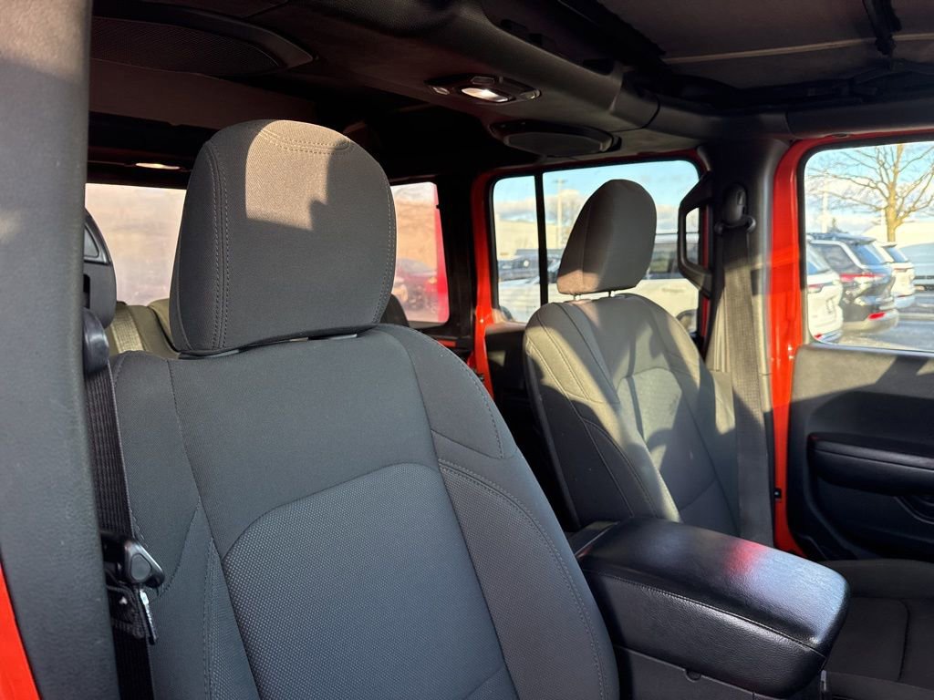 Certified 2018 Jeep Wrangler Unlimited Sport S image 25