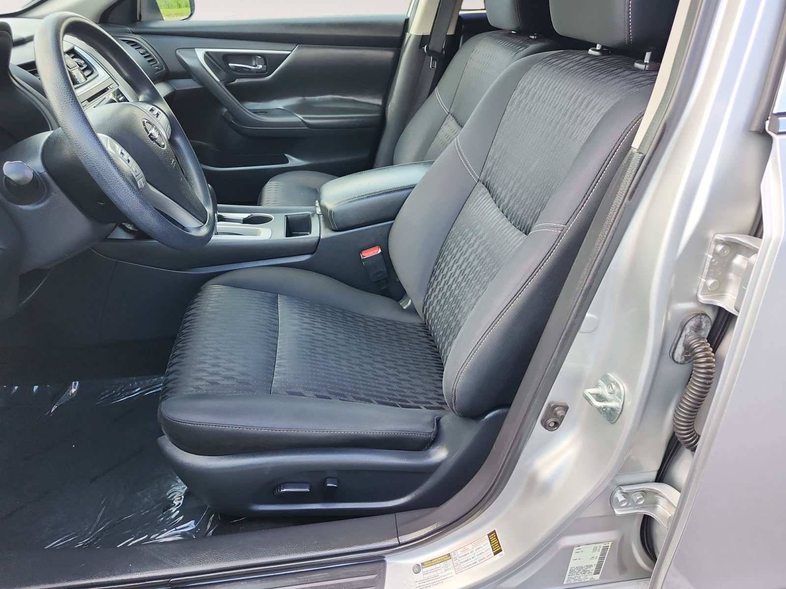 Used 2018 Nissan Altima 2.5 S w/ S Convenience Package FWD image 9