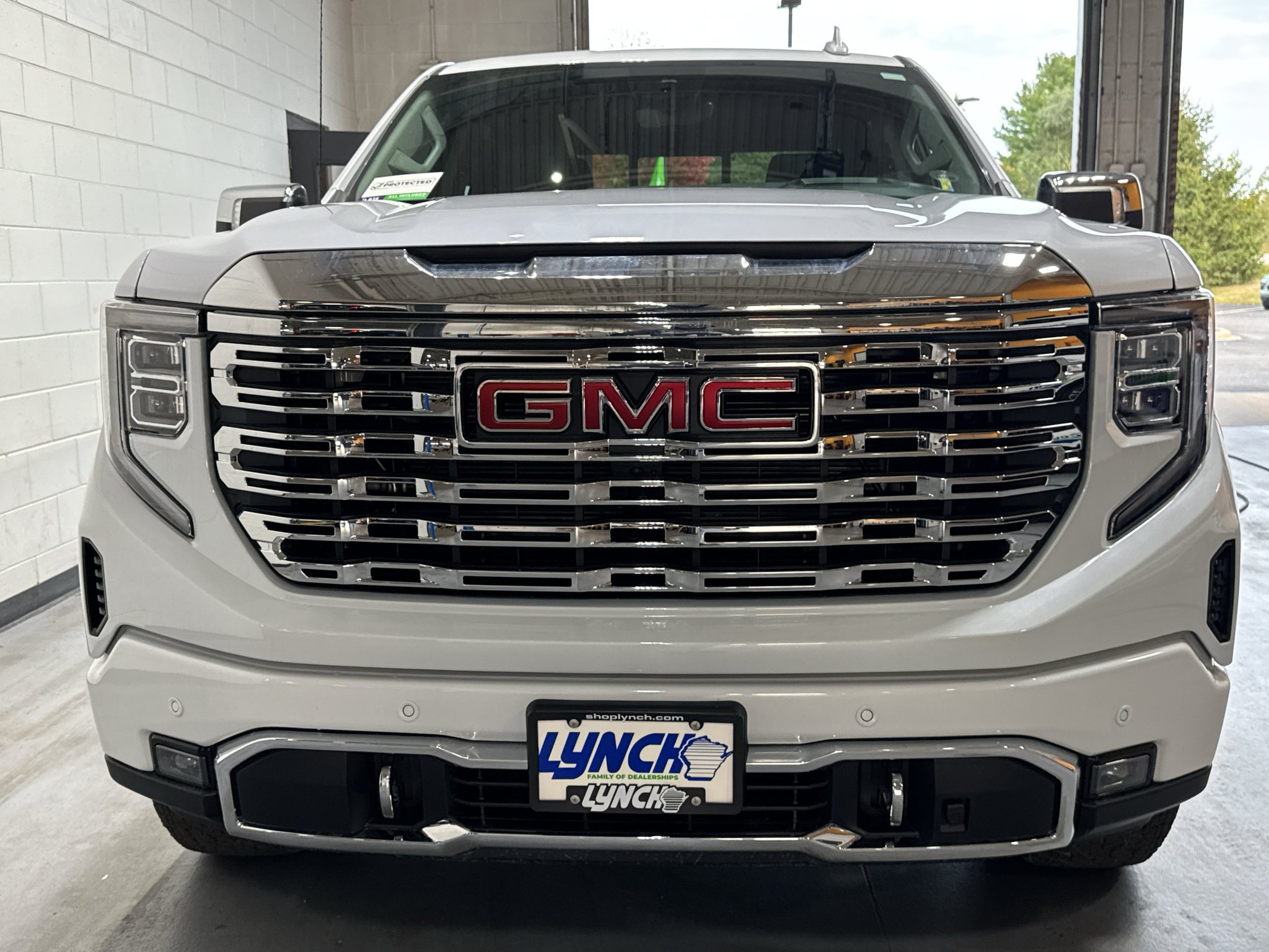 New 2026 GMC Sierra 1500 Denali w/ Technology Package AWD/4WD image 8