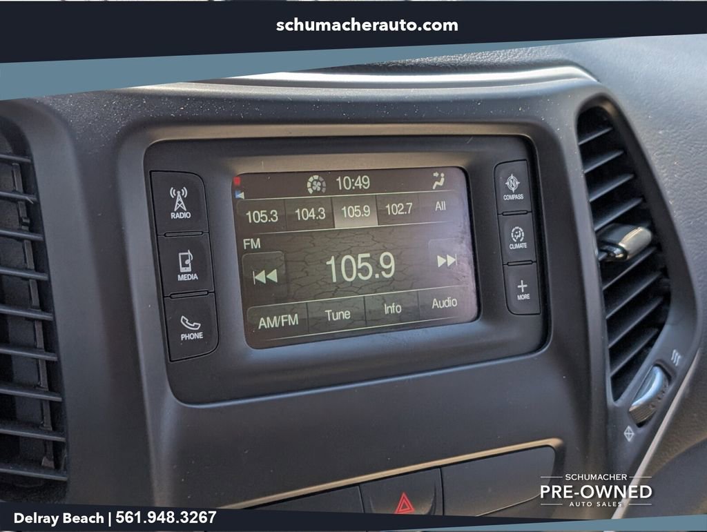 Used 2015 Jeep Cherokee Latitude AWD/4WD image 21