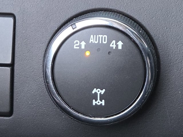 Used 2012 GMC Yukon XL SLT w/ SLT-2 Equipment Package image 4