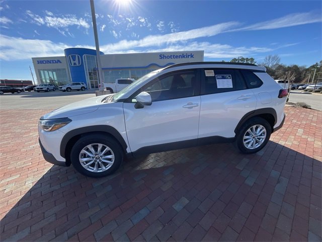 Used 2023 Toyota Corolla Cross LE image 10