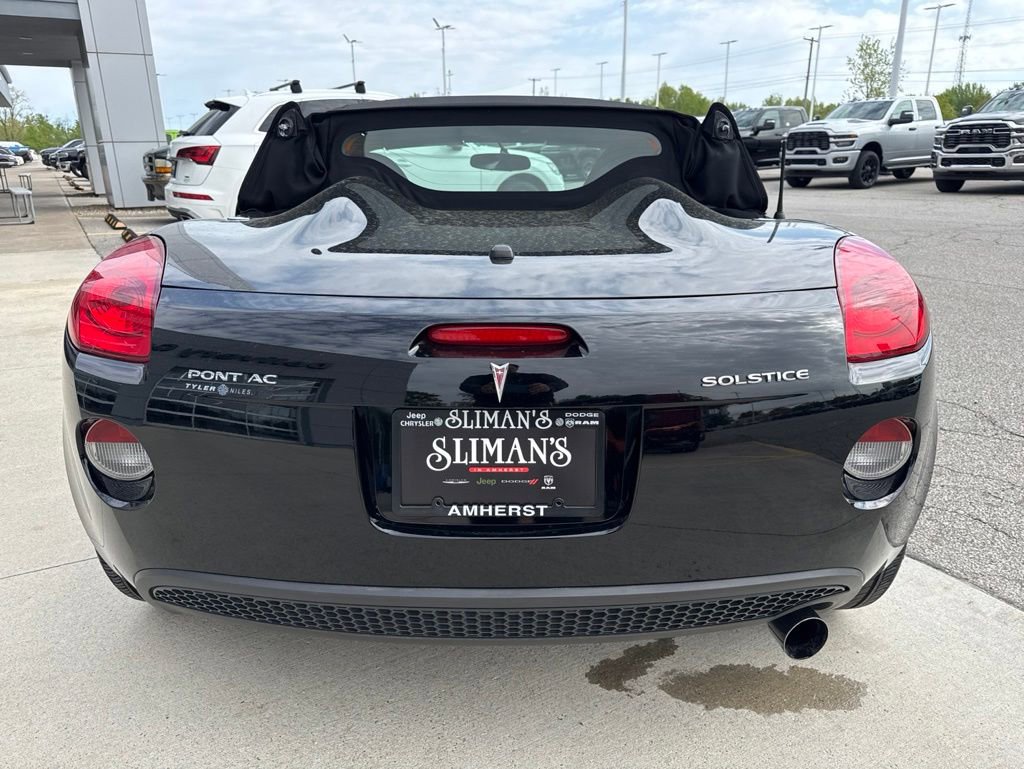 Used 2007 Pontiac Solstice Convertible w/ Premium Package RWD image 6