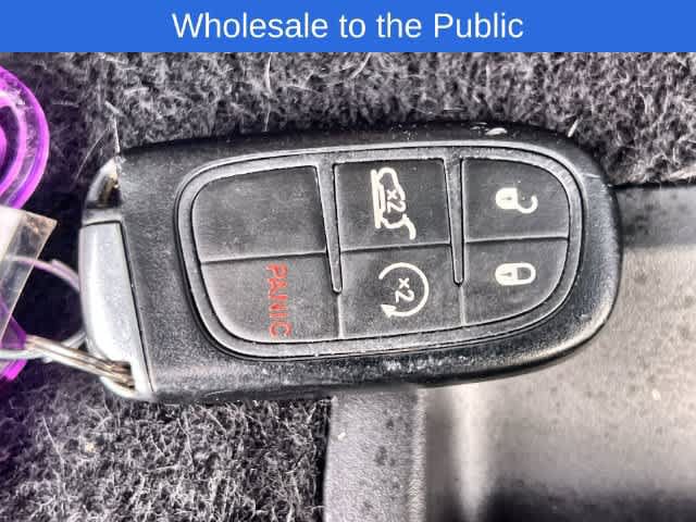 Used 2015 Jeep Cherokee Latitude w/ Comfort/Convenience Group FWD image 21