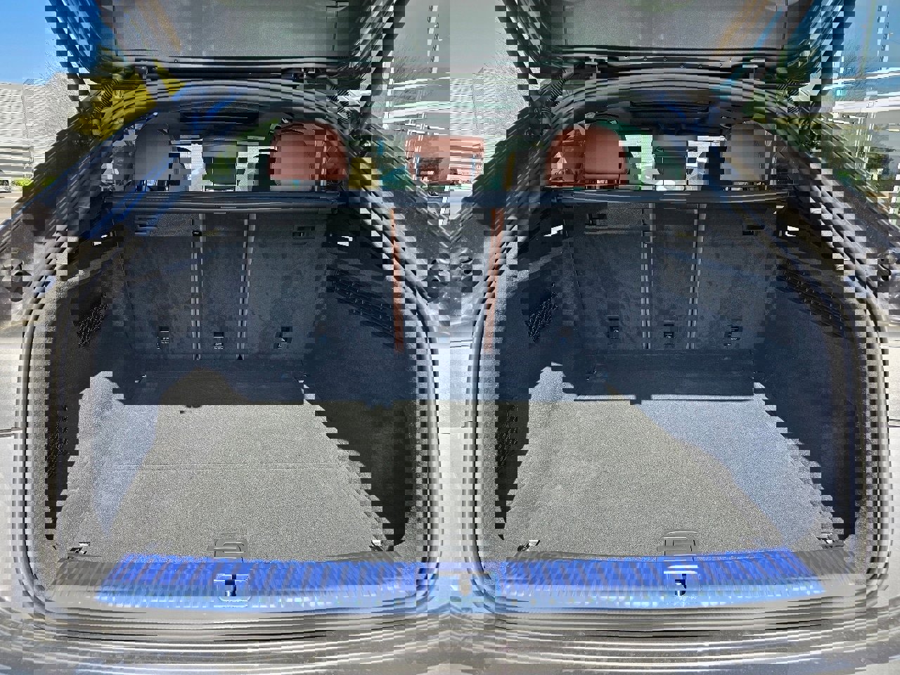 New 2025 Audi Q8 Premium image 7