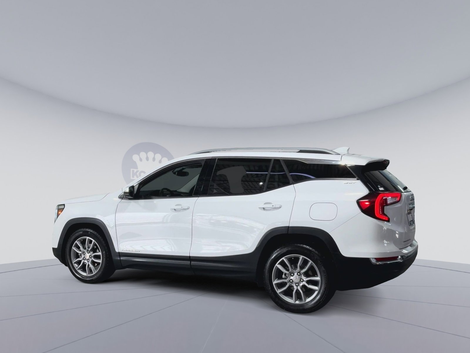 Used 2022 GMC Terrain SLT w/ Tech Package image 8