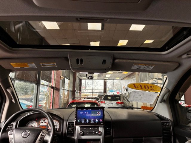 Used 2014 Nissan Titan PRO-4X w/ Pro-4x Luxury Package image 31