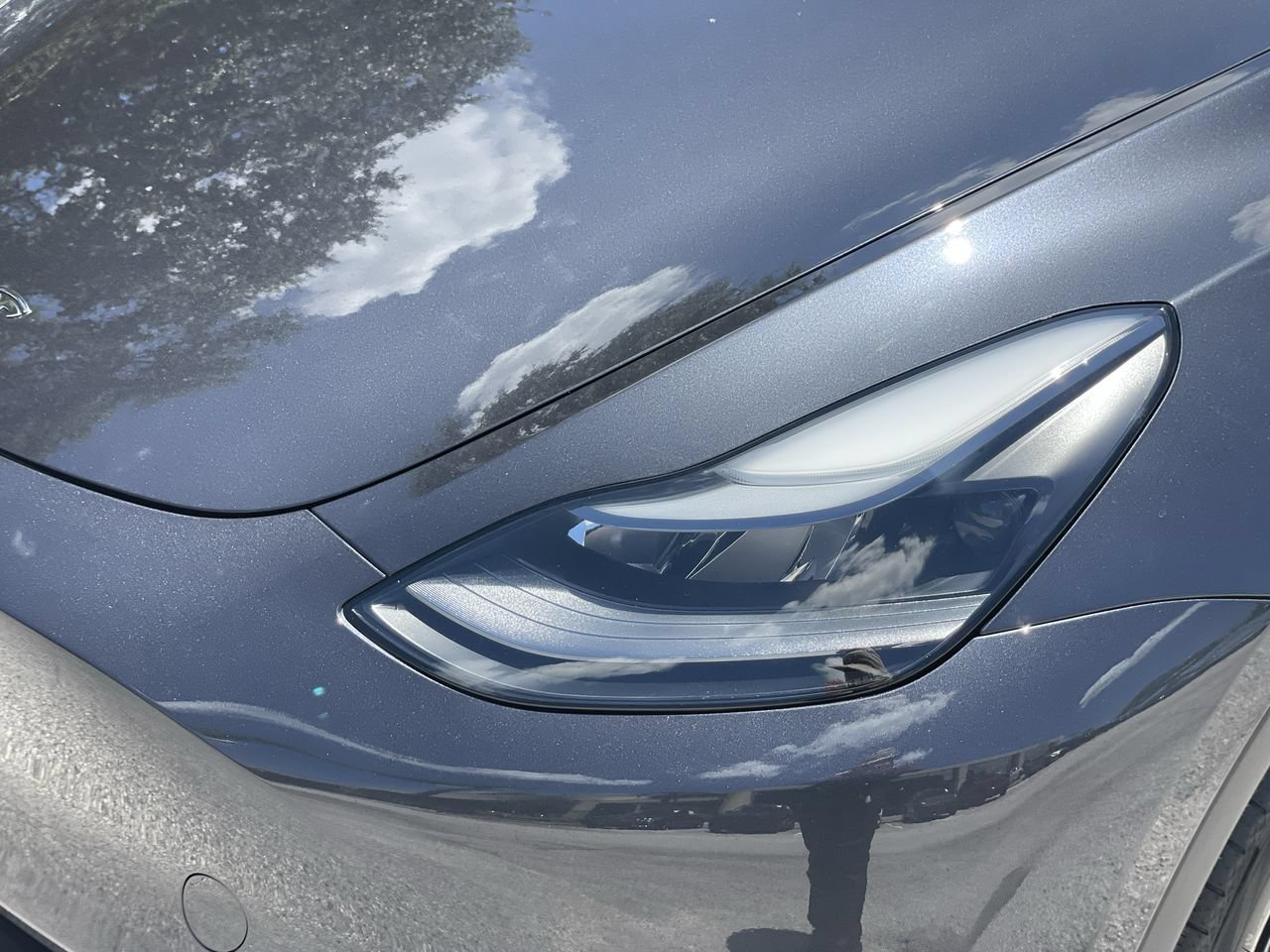 Used 2024 Tesla Model Y Long Range AWD/4WD image 6