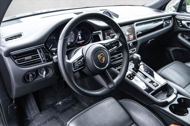 Used 2022 Porsche Macan S AWD/4WD image 10