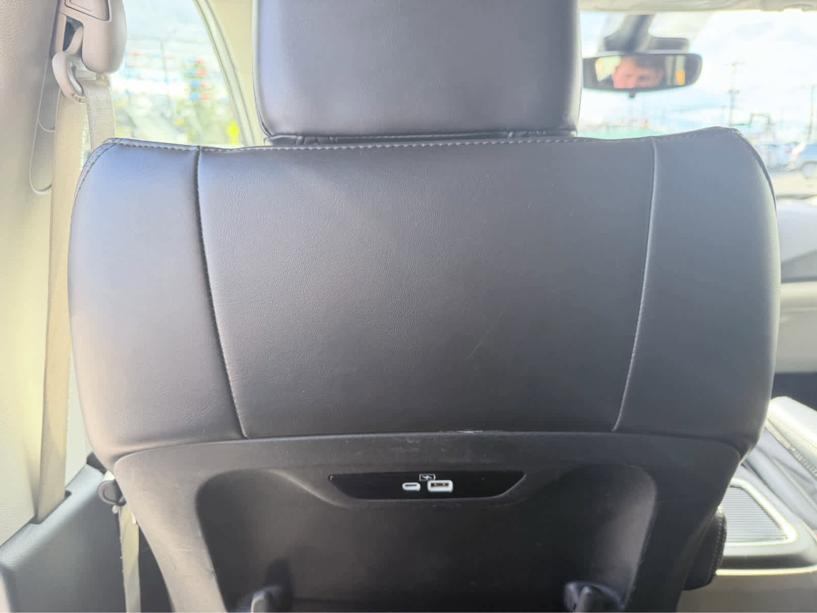 Used 2023 Chrysler Pacifica Touring-L image 15