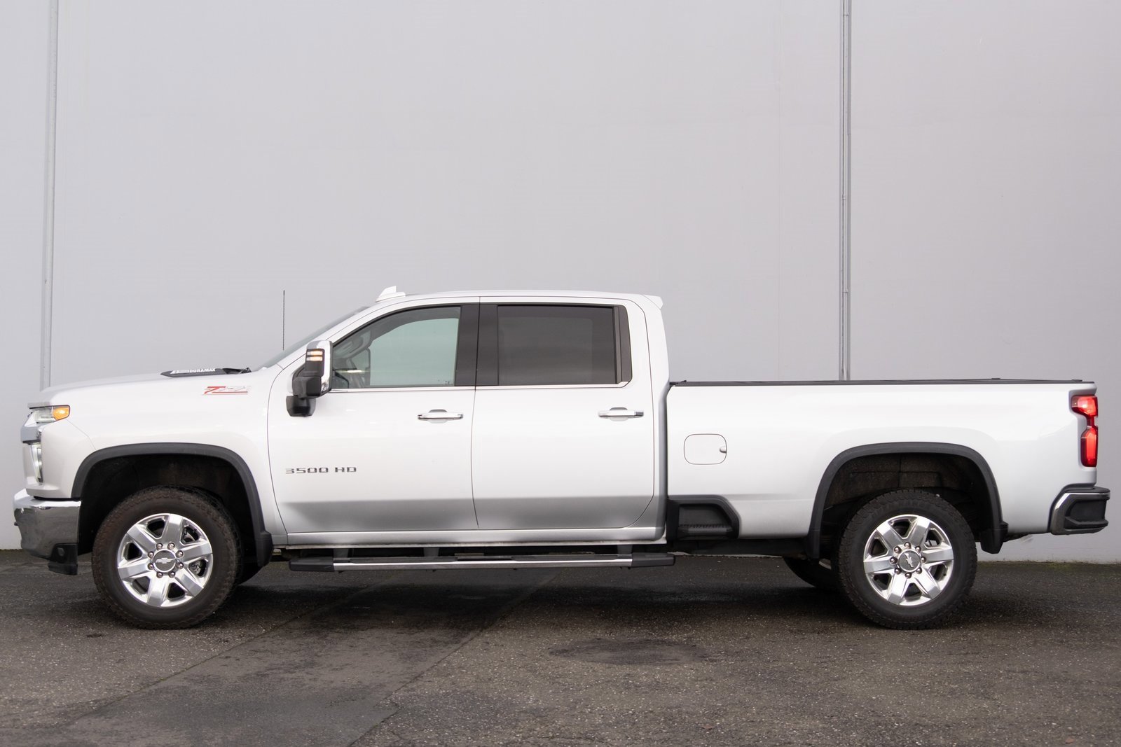 Used 2020 Chevrolet Silverado 3500 LTZ w/ LTZ Premium Package image 31