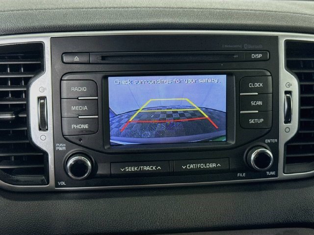 Used 2019 Kia Sportage LX AWD/4WD image 18