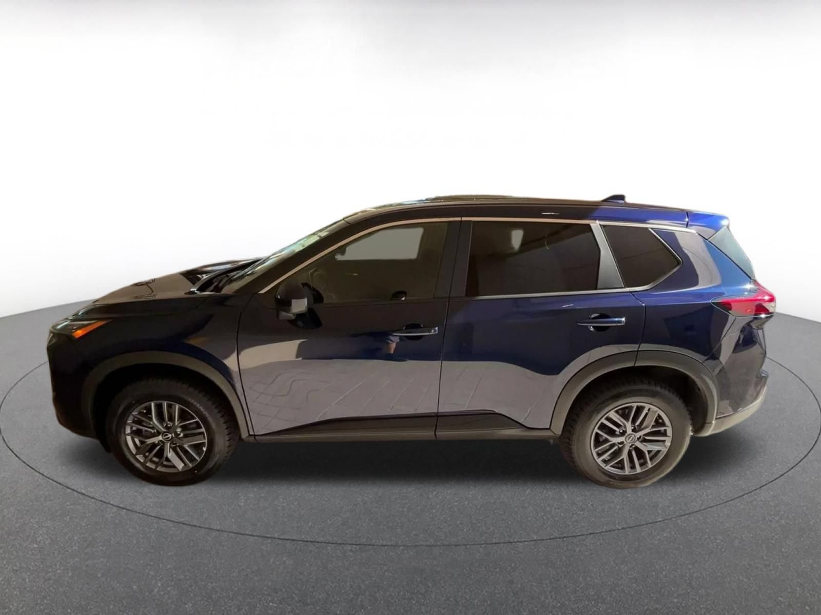 Used 2026 Nissan Rogue SV AWD/4WD image 8