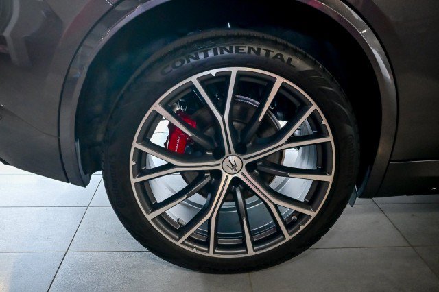 Used 2023 Maserati Grecale Modena AWD/4WD image 40