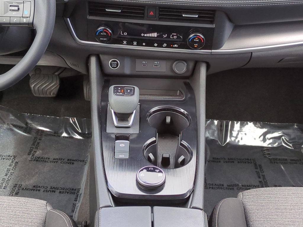 Certified 2023 Nissan Rogue SV image 28