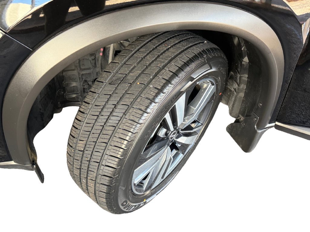 Used 2023 Nissan Rogue Platinum w/ Platinum Premium Package FWD image 9