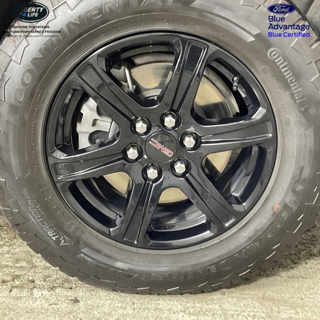 Used 2023 GMC Acadia AT4 w/ Preferred Package AWD/4WD image 11