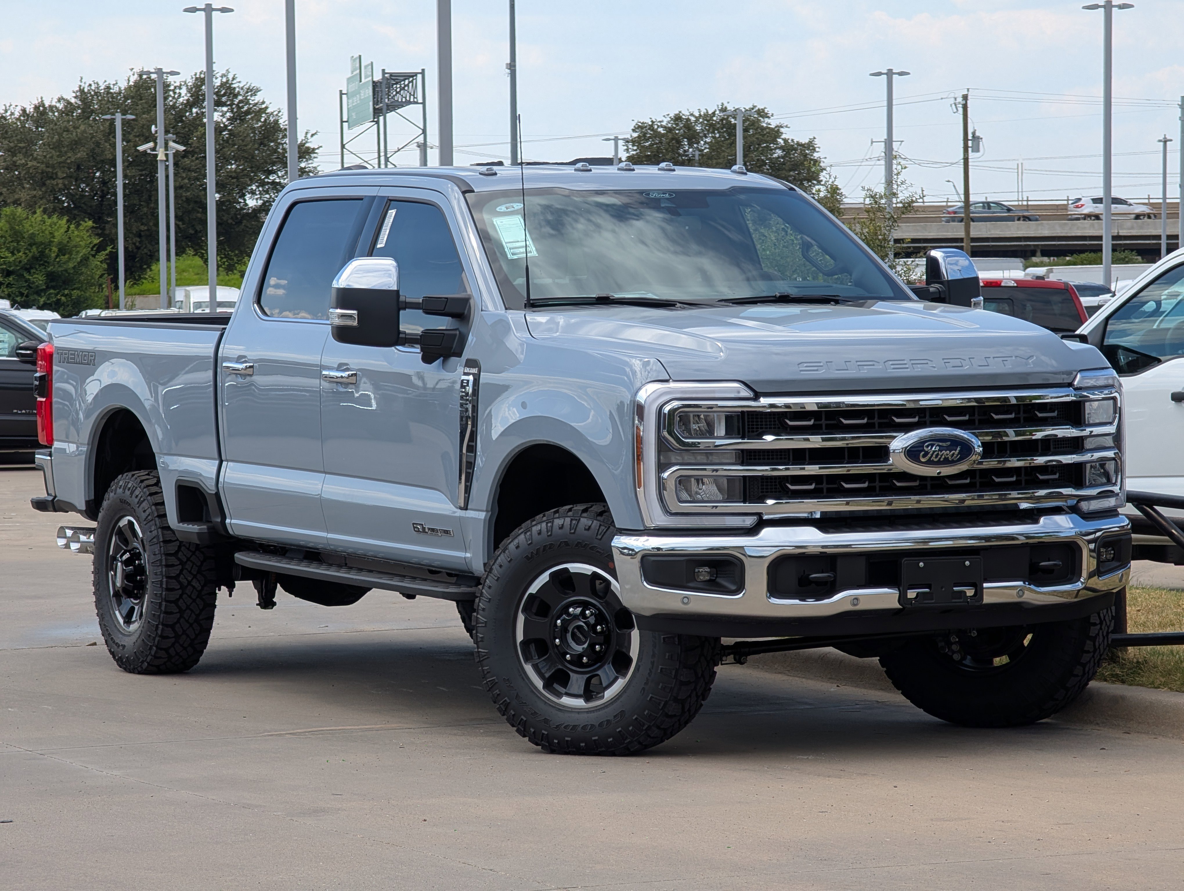 New 2026 Ford F250 King Ranch video 1
