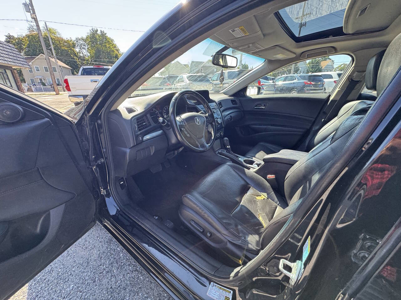 Used 2014 Acura ILX 2.0L w/Premium 4dr Sedan Packa image 40