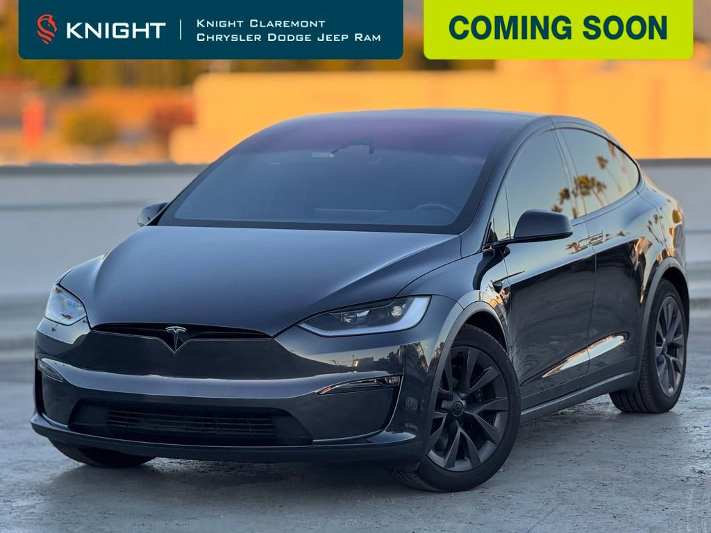 Used 2024 Tesla Model X image 1