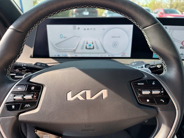 Used 2023 Kia EV6 GT-Line AWD/4WD image 32