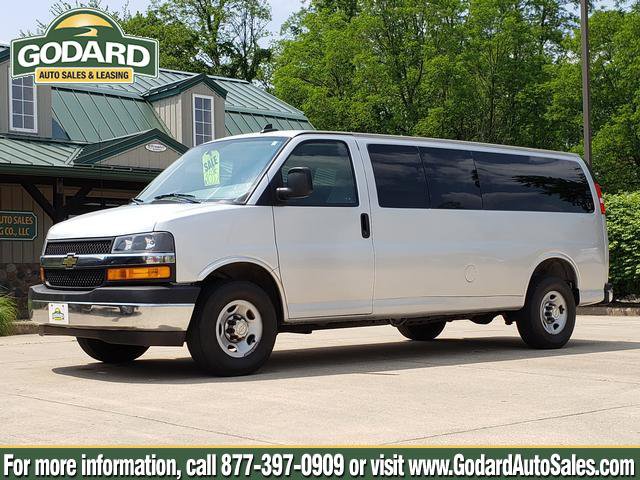 Used 2018 Chevrolet Express 3500 LT w/ LT Preferred Equipment Group RWD image 1