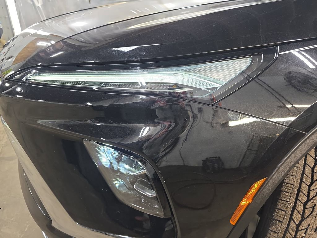 Used 2025 Buick Enclave Preferred w/ Trailering Package, 5000 lbs. image 33