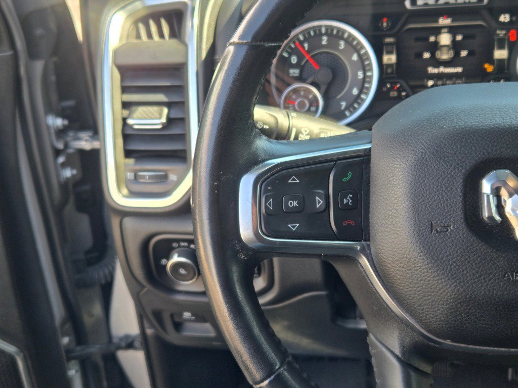 Used 2024 RAM 1500 Laramie image 31