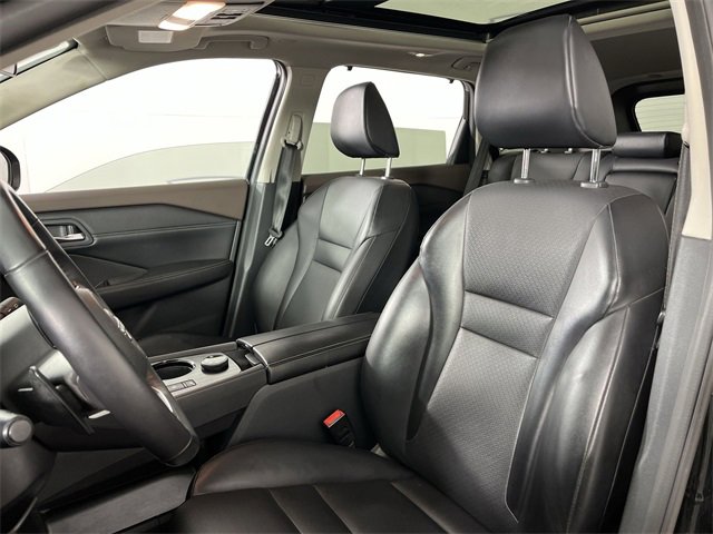 Used 2023 Nissan Rogue SV w/ SV Premium Package image 11