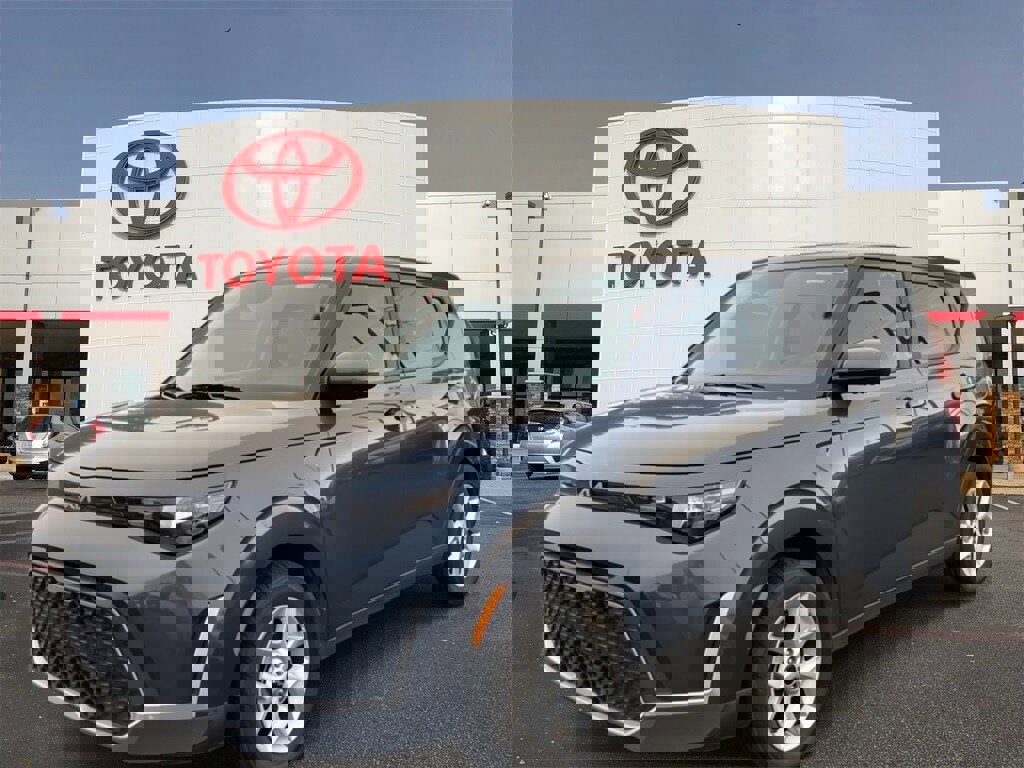 Used 2024 Kia Soul LX w/ Option Group 015