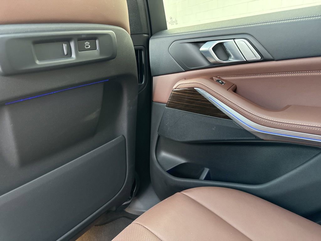 Used 2020 BMW X5 sDrive40i w/ Premium Package image 18