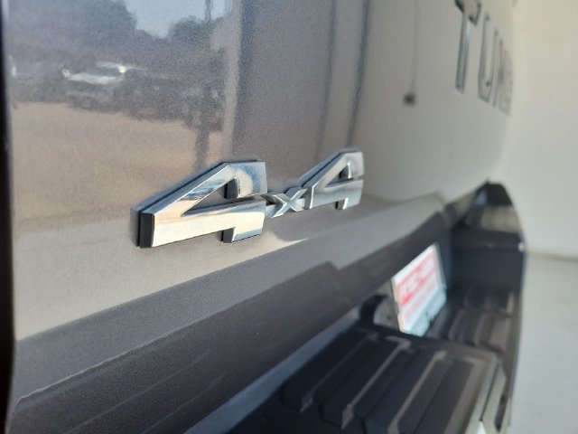 Used 2023 Toyota Tundra Limited w/ Power Package AWD/4WD image 7