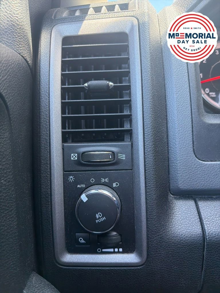 Certified 2017 RAM 1500 Express AWD/4WD image 19