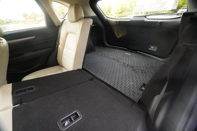 Used 2019 MAZDA CX-5 Touring FWD image 26