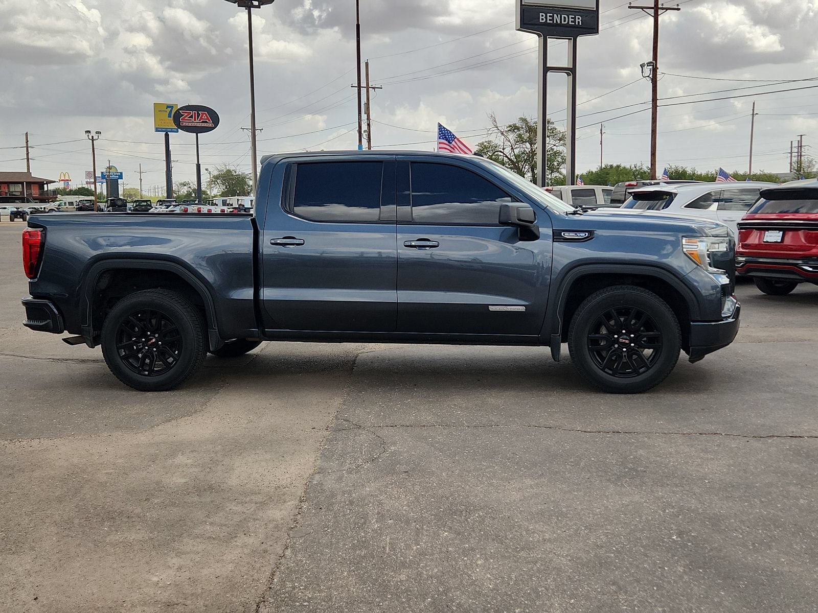 Used 2020 GMC Sierra 1500 Elevation w/ Elevation Value Package RWD image 5