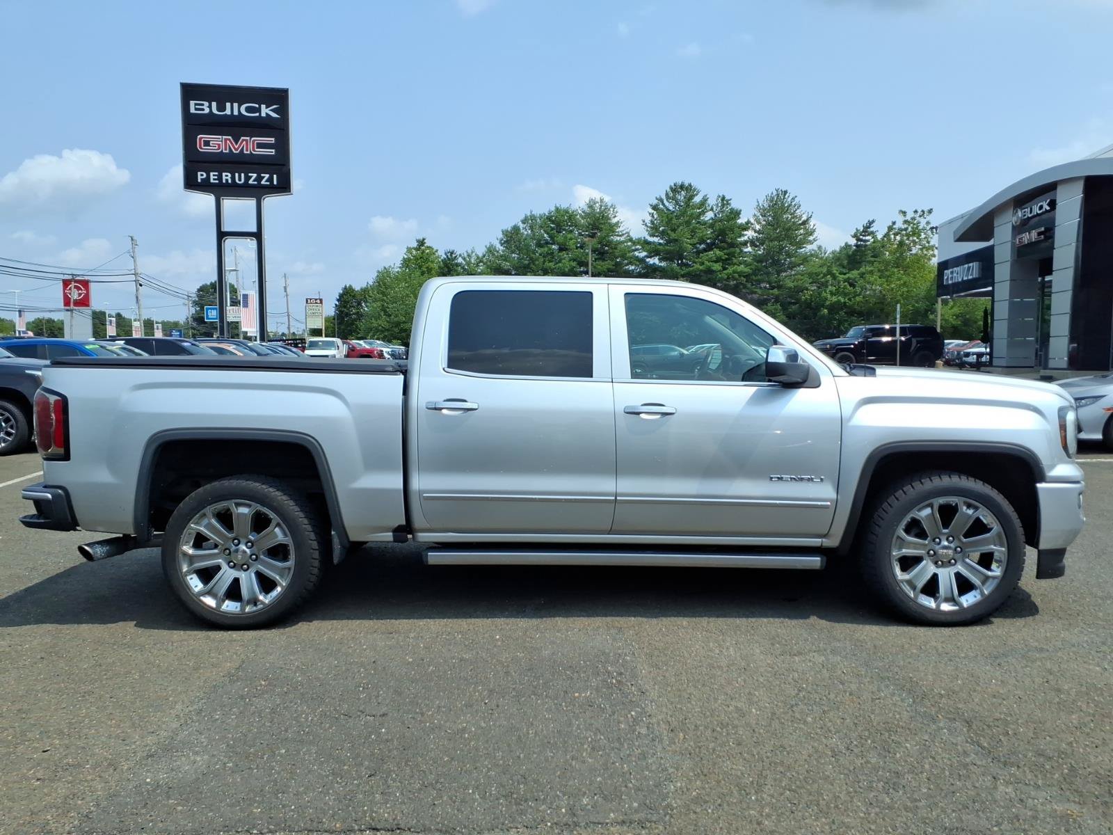 Used 2017 GMC Sierra 1500 Denali w/ Denali Ultimate Package AWD/4WD image 2