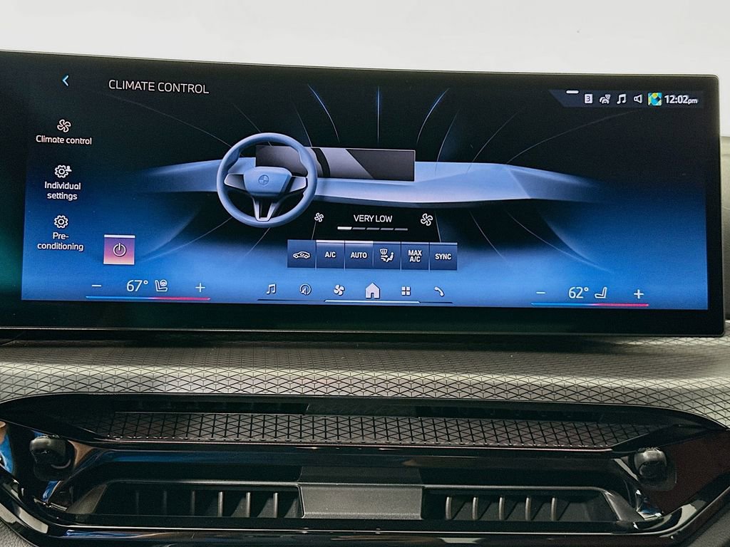 Used 2025 BMW 430i Convertible w/ M Sport Package image 16